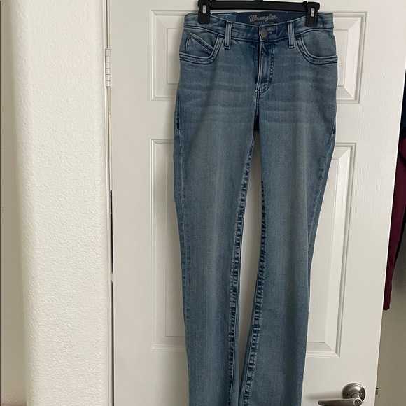 Wrangler Women's Classic Straight Leg Blue Jeans - Picture 1 of 8